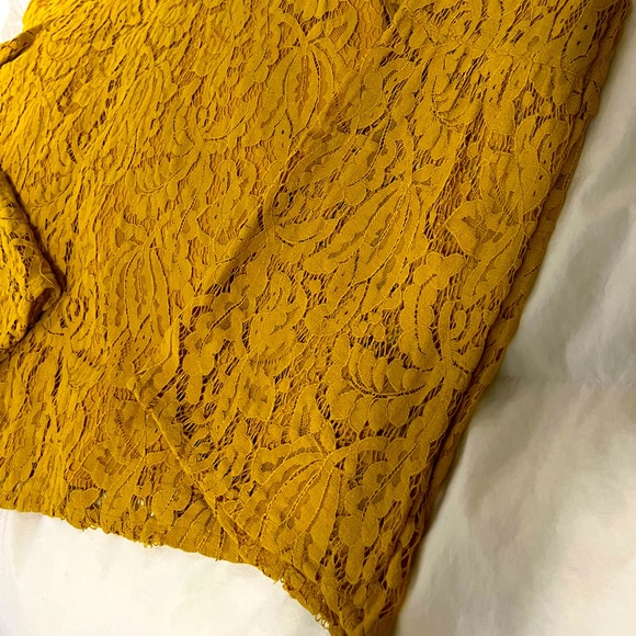VILA Yellow Lace Long Bell Sleeve Blouse M NWOT - Picture 9 of 16